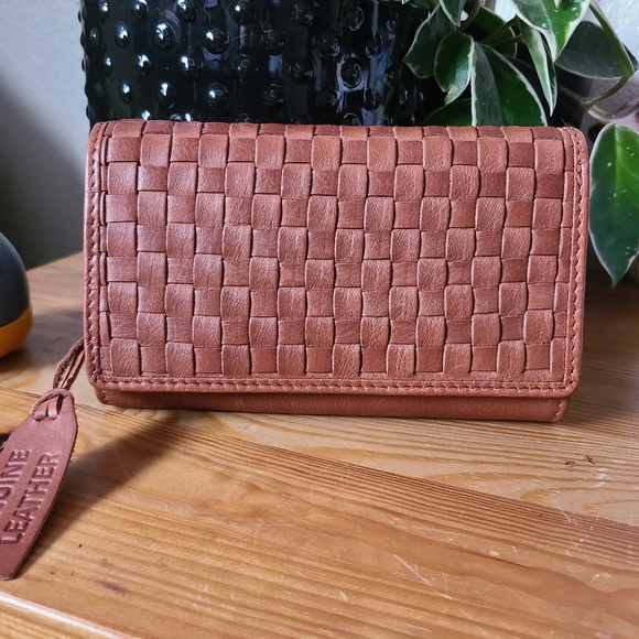 Genuine Leather Wallet - Picture 1 of 6